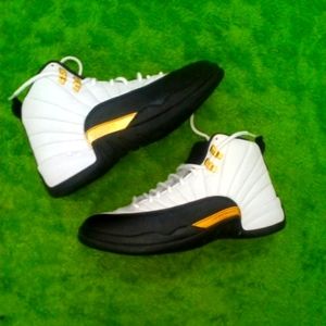 Jordan 12 "Royalty Taxi" size 11.5